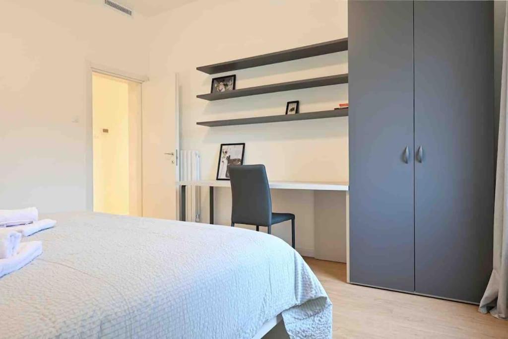 -Free Parking & Wifi- 10 Minuti Dal Centro Apartment Padova Bagian luar foto
