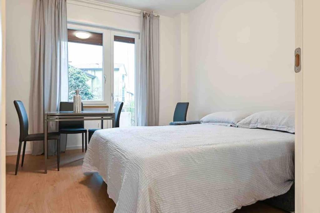 -Free Parking & Wifi- 10 Minuti Dal Centro Apartment Padova Bagian luar foto